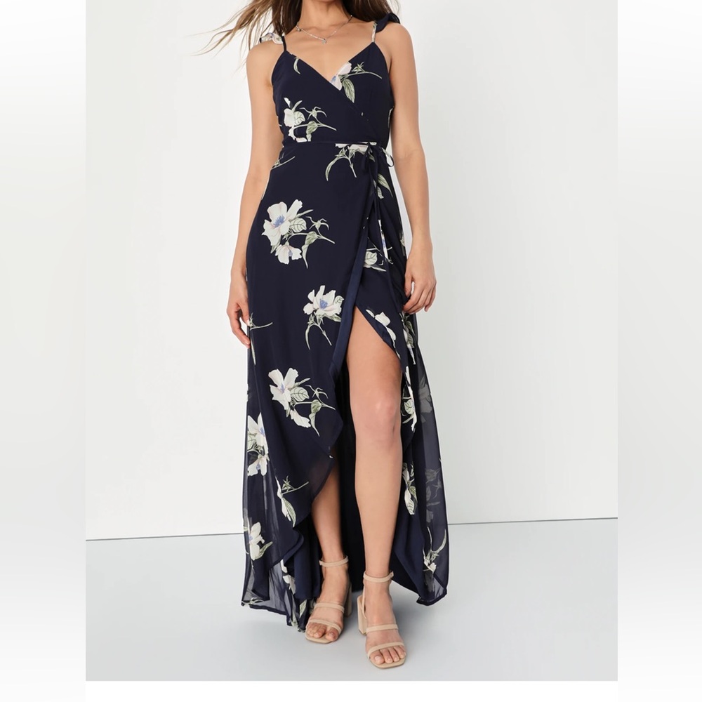 Lulu's Navy Floral Maxi Dress